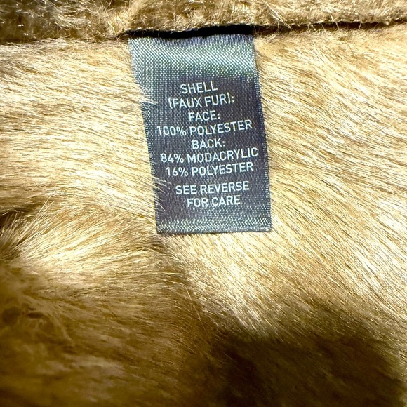 Elegant Tan Coat with Faux Fur Trim - Picture 7 of 8